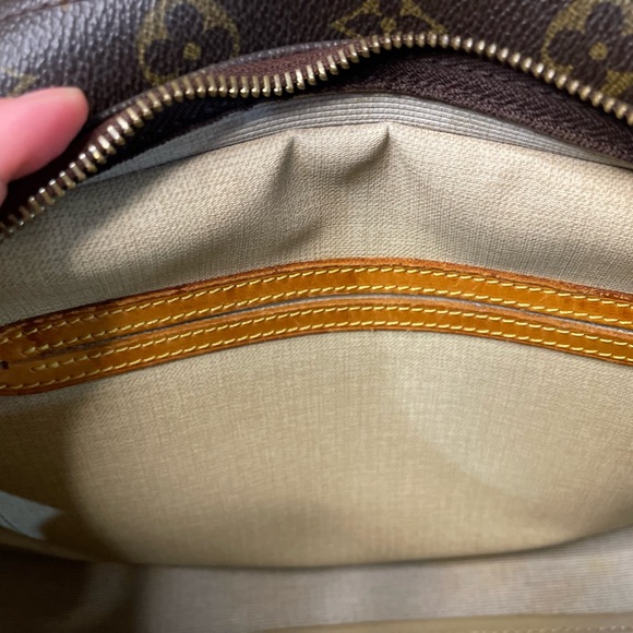 🔥 SOLD 🔥Louis Vuitton Reporter PM - Picture 16 of 16